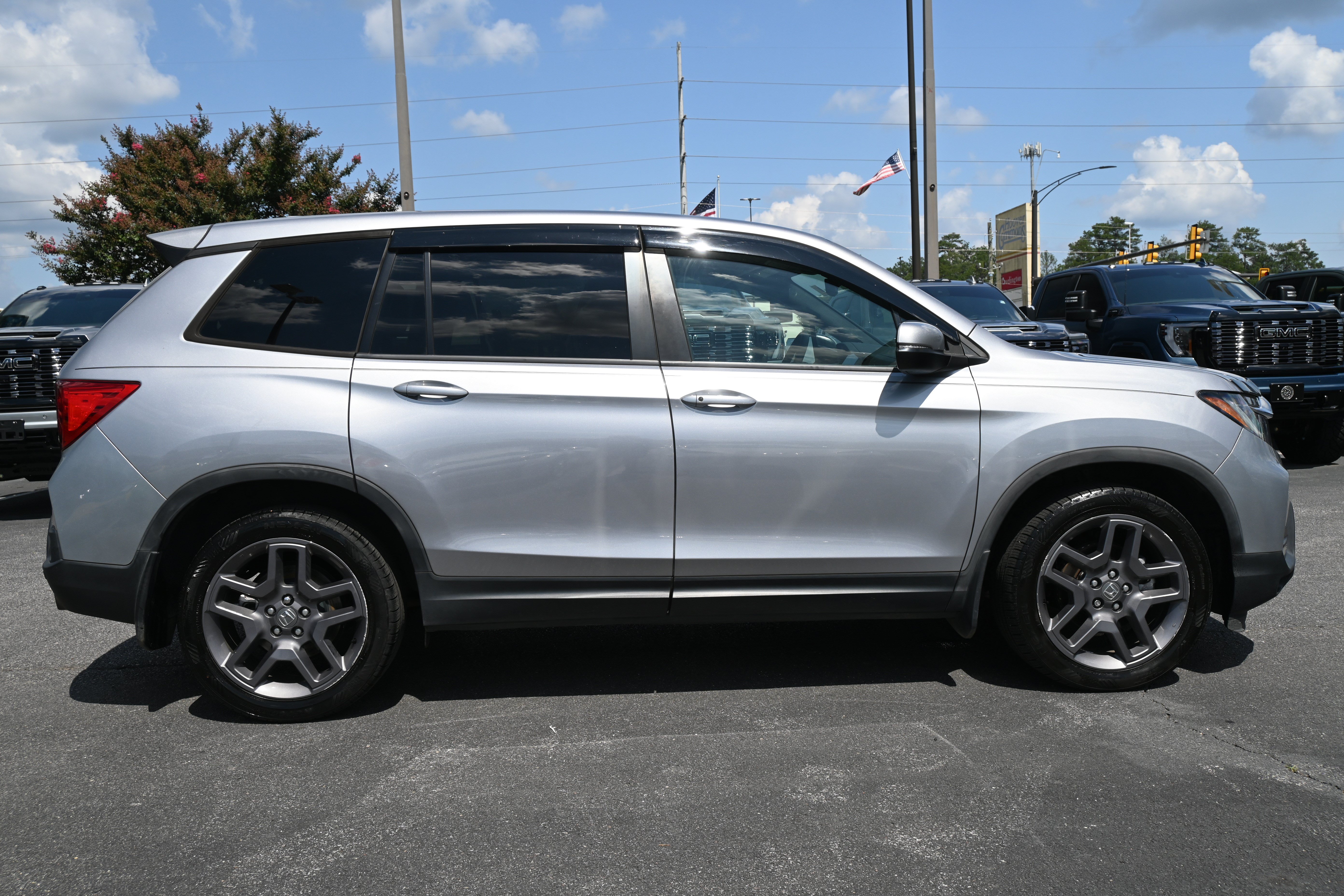 Used 2022 Honda Passport EX-L image 11