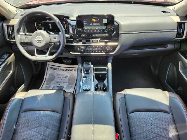 Certified 2025 Nissan Pathfinder Platinum AWD/4WD image 15