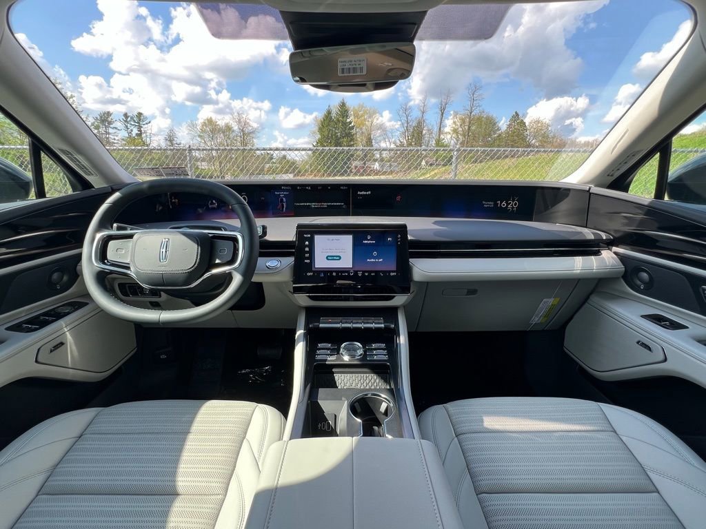 New 2026 Lincoln Nautilus Reserve w/ Jet Appearance Package AWD/4WD image 21