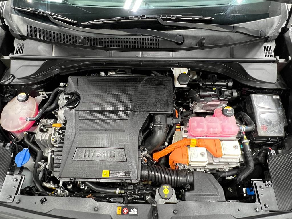 Used 2021 Kia Niro Touring image 26