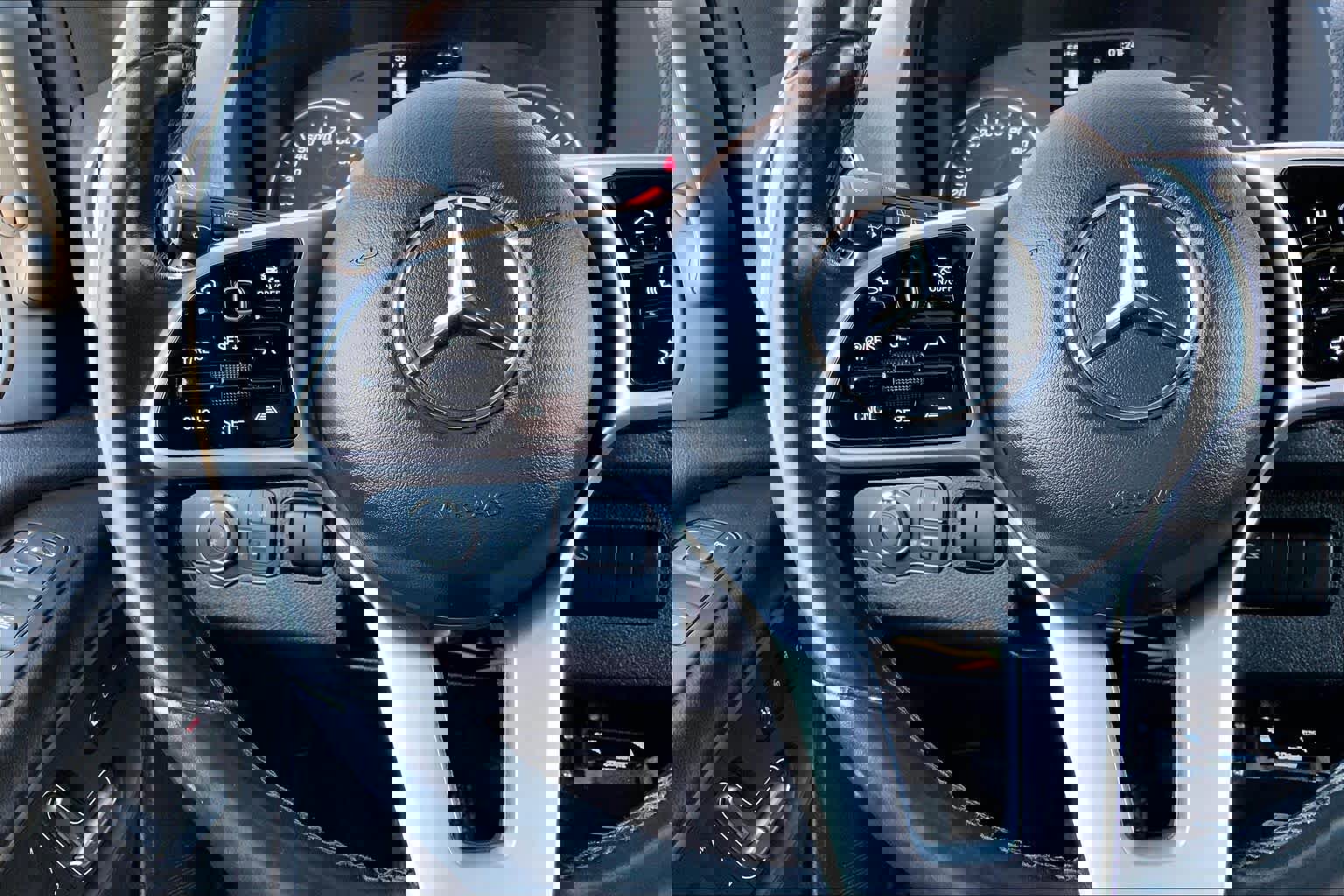 Used 2022 Mercedes-Benz Sprinter 3500 image 25