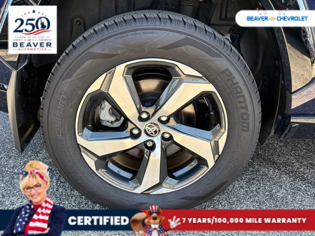 Used 2024 Toyota RAV4 SE AWD/4WD image 10