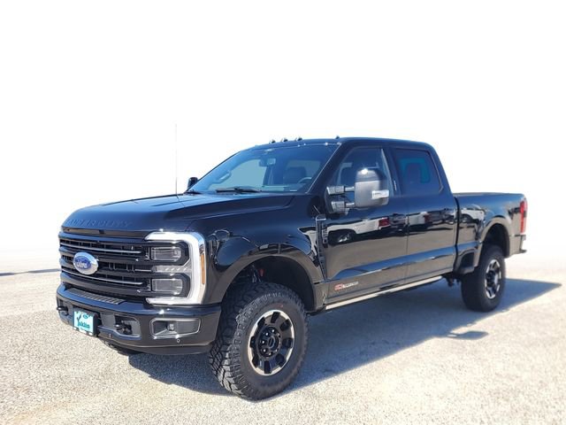 New 2026 Ford F250 Platinum w/ Tremor Off-Road Package image 2