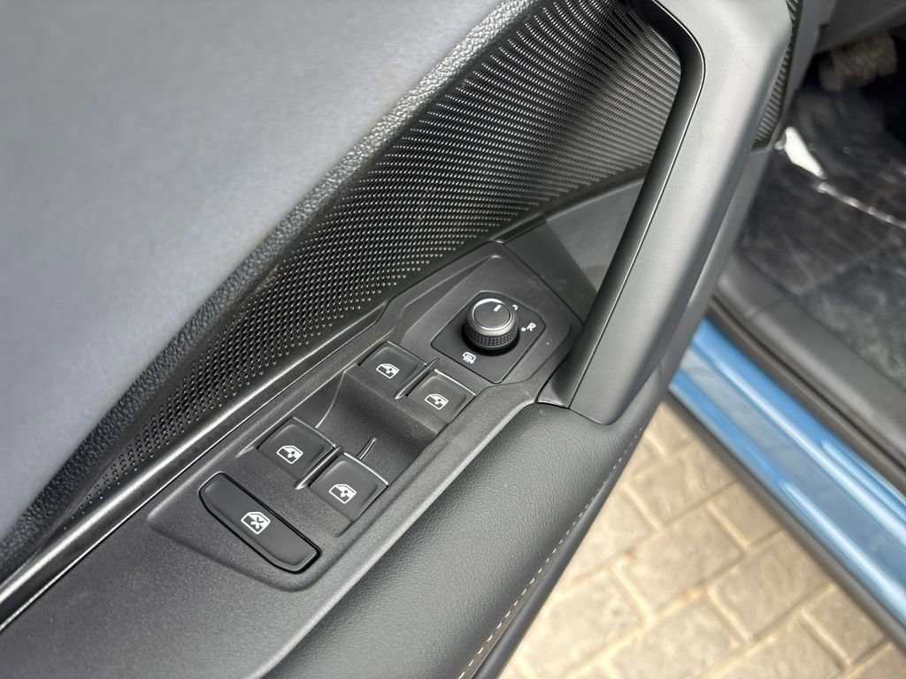 New 2026 Volkswagen Tiguan SE image 11