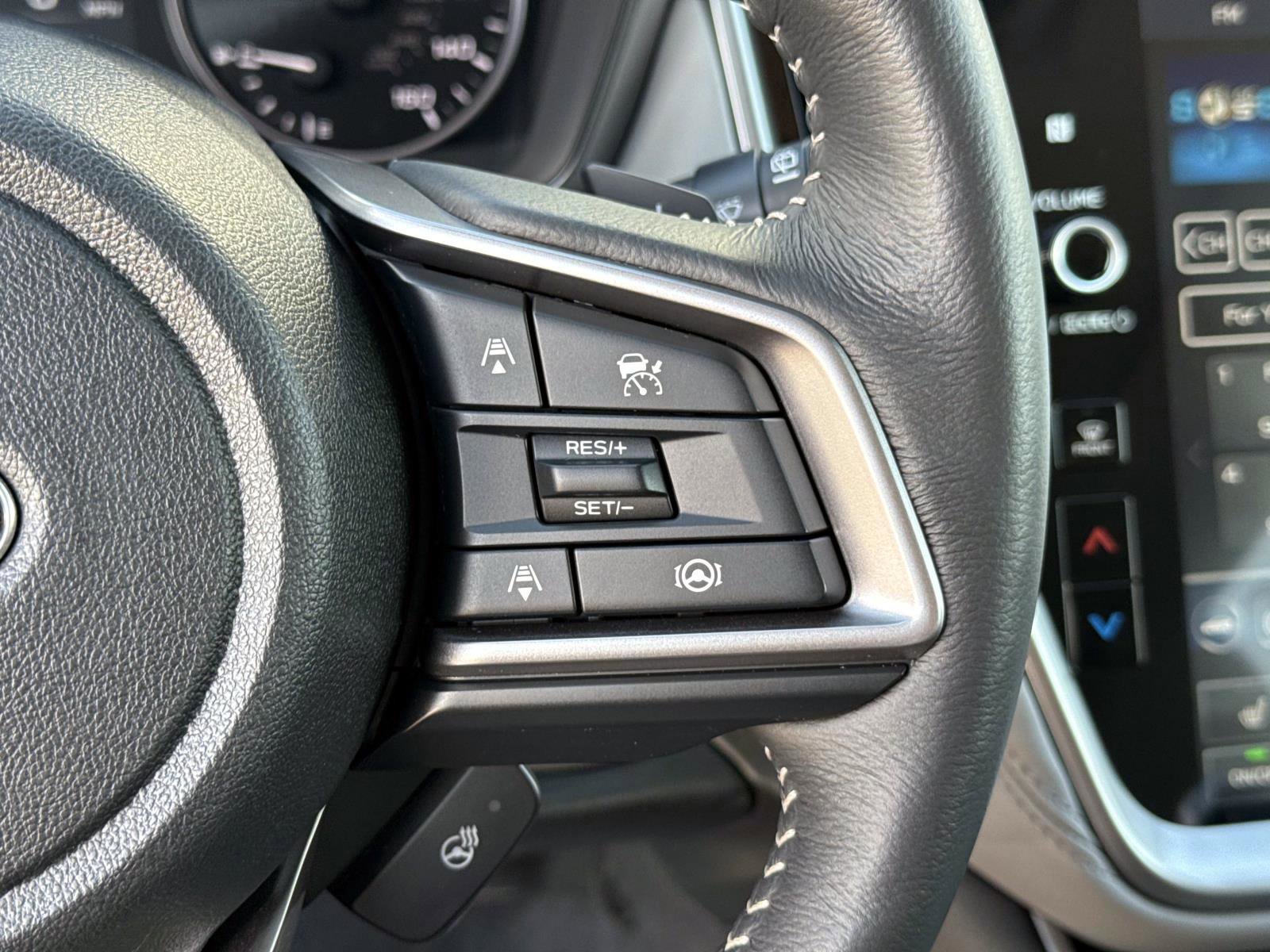 Certified 2025 Subaru Outback Limited w/ Popular Package #2 image 30