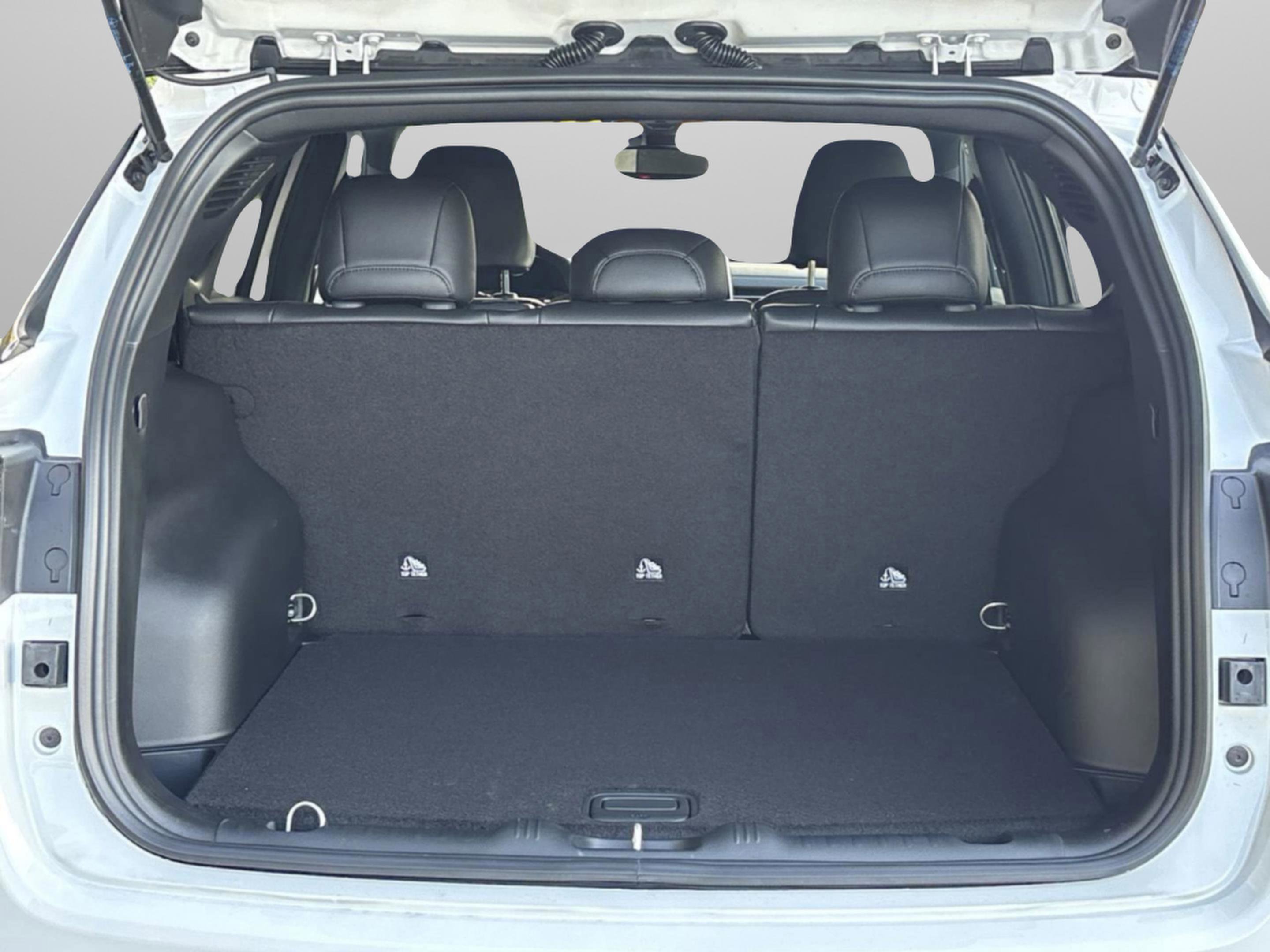 New 2026 Jeep Compass Latitude image 9