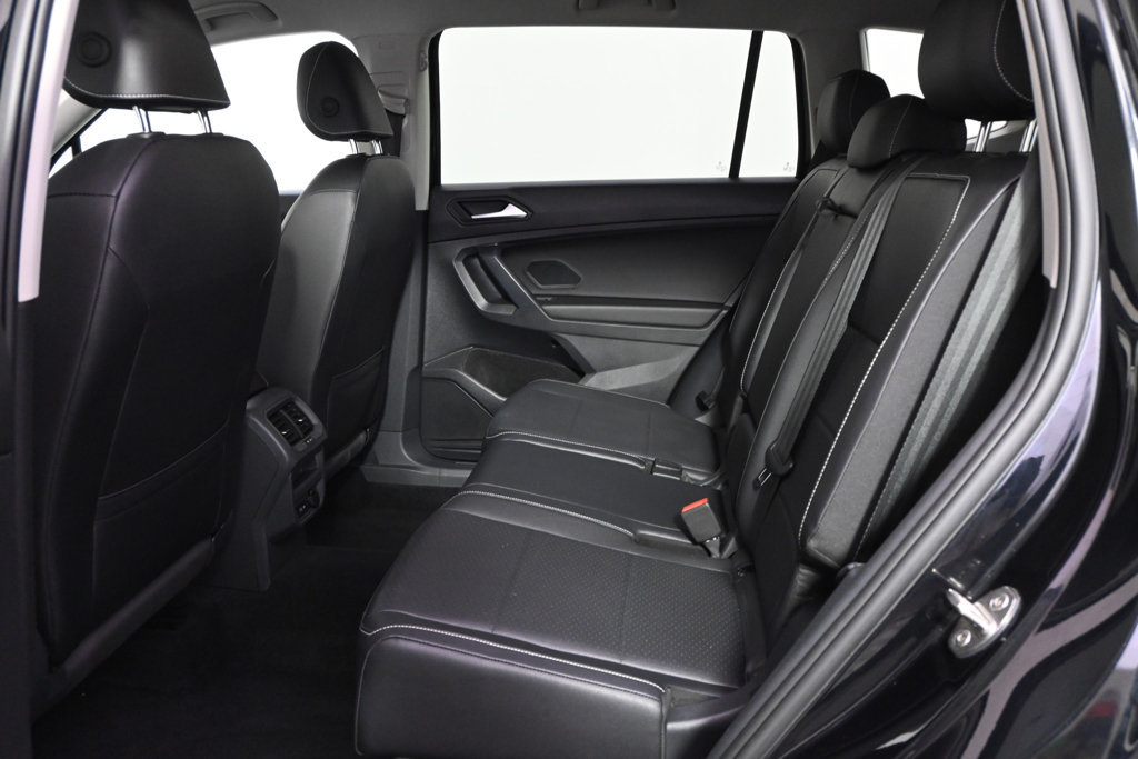 Used 2021 Volkswagen Tiguan SE AWD/4WD image 21