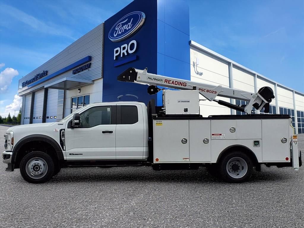 New 2026 Ford F550 4x4 Supercab Super Duty image 17