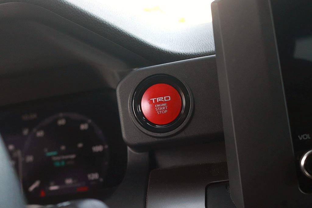 Used 2025 Toyota Tacoma TRD Off-Road AWD/4WD image 23