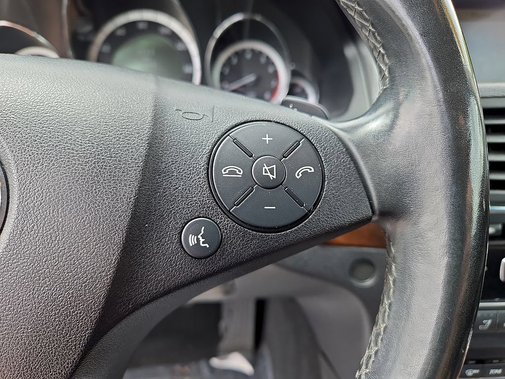 Used 2011 Mercedes-Benz E 550 Cabriolet image 24