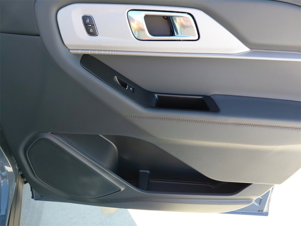 New 2026 Ford Explorer Active image 18