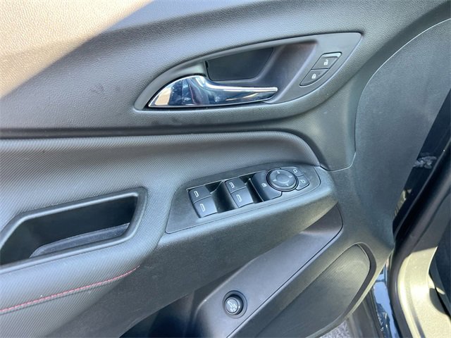 Used 2022 Chevrolet Equinox RS w/ Infotainment Package image 22