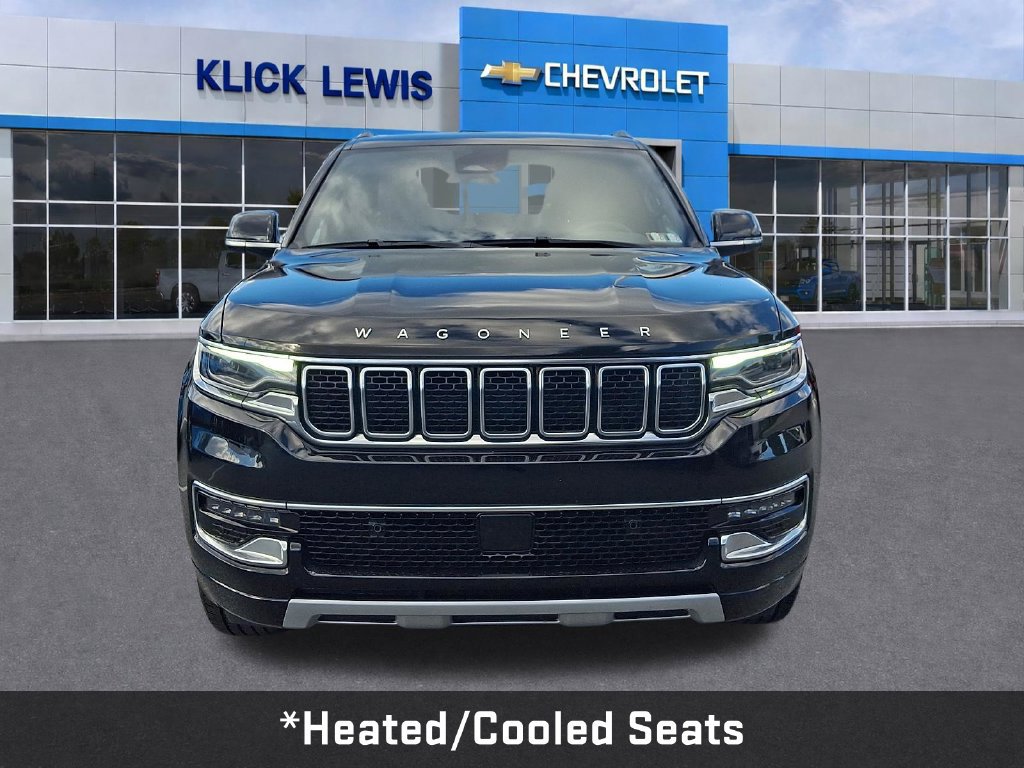 Used 2025 Jeep Wagoneer Series II AWD/4WD image 2