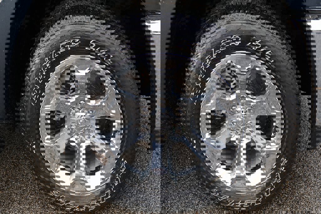 Used 2025 RAM 1500 Big Horn image 8