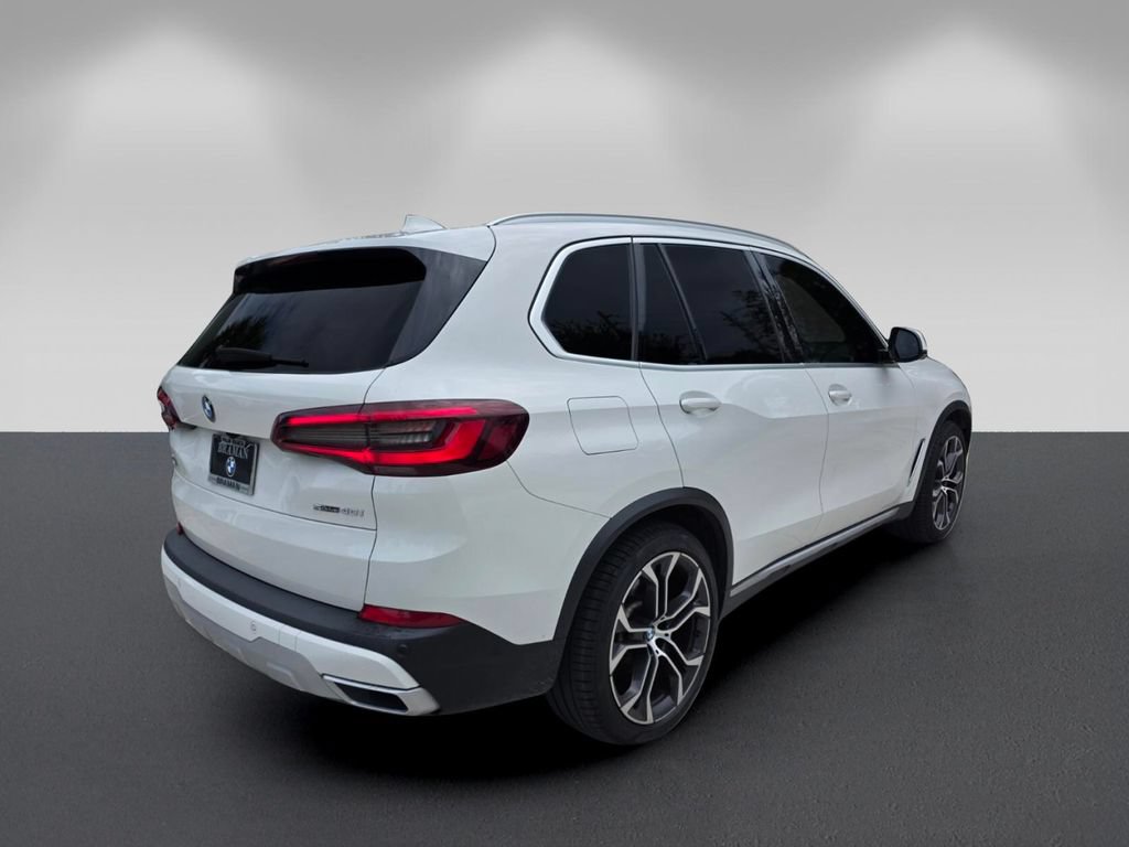 Used 2022 BMW X5 sDrive40i w/ Premium Package RWD image 4