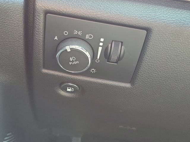 Used 2019 Jeep Grand Cherokee Limited X AWD/4WD image 10