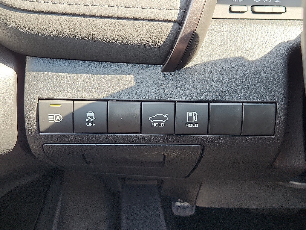 Certified 2024 Toyota Camry LE FWD image 27
