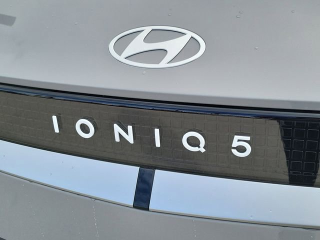 New 2026 Hyundai Ioniq 5 SE image 24