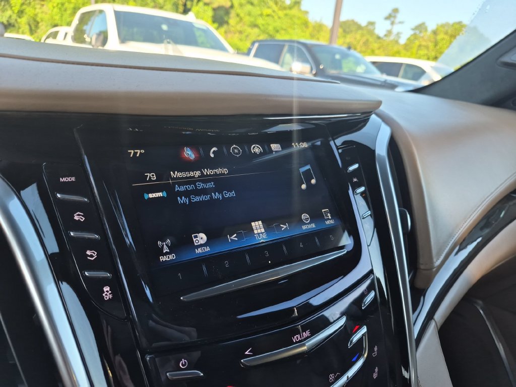 Used 2020 Cadillac Escalade ESV Platinum AWD/4WD image 19