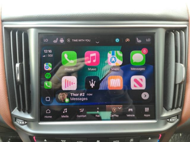 Used 2021 Maserati Levante AWD/4WD image 41