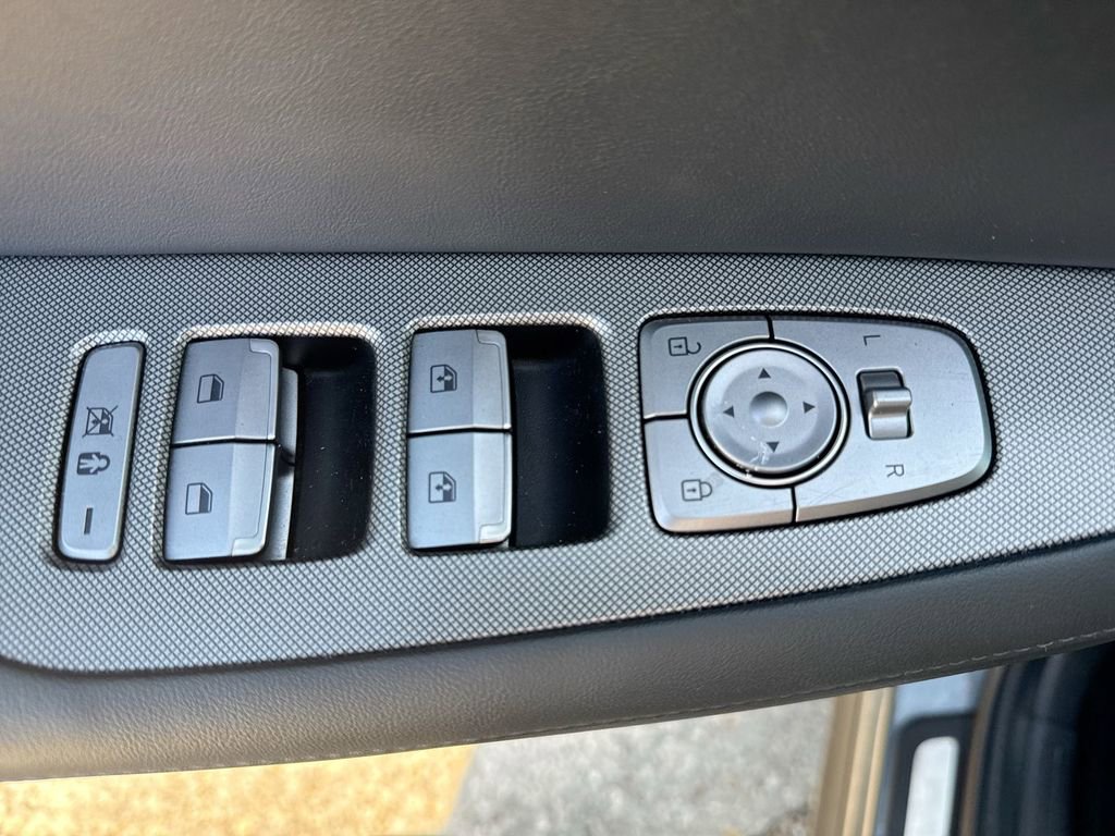 Used 2022 Hyundai Palisade Limited image 15