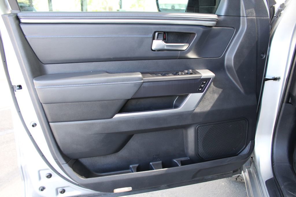 Used 2023 Toyota Tundra Platinum AWD/4WD image 24