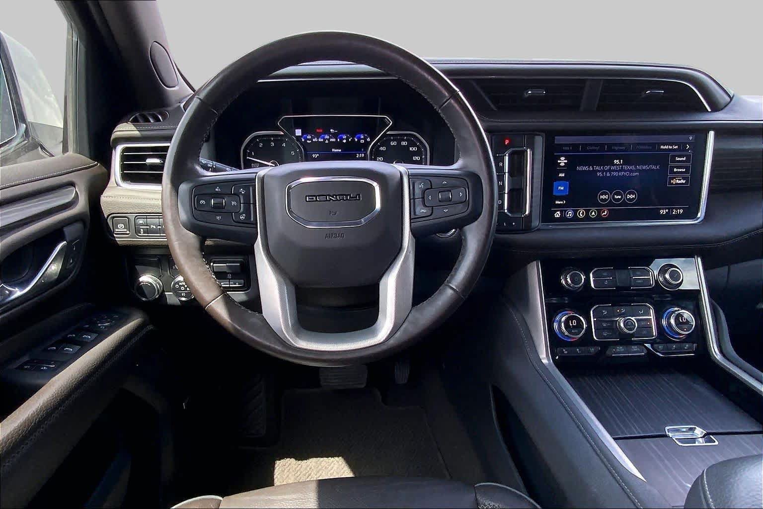Used 2021 GMC Yukon Denali w/ Advanced Technology Package RWD image 6