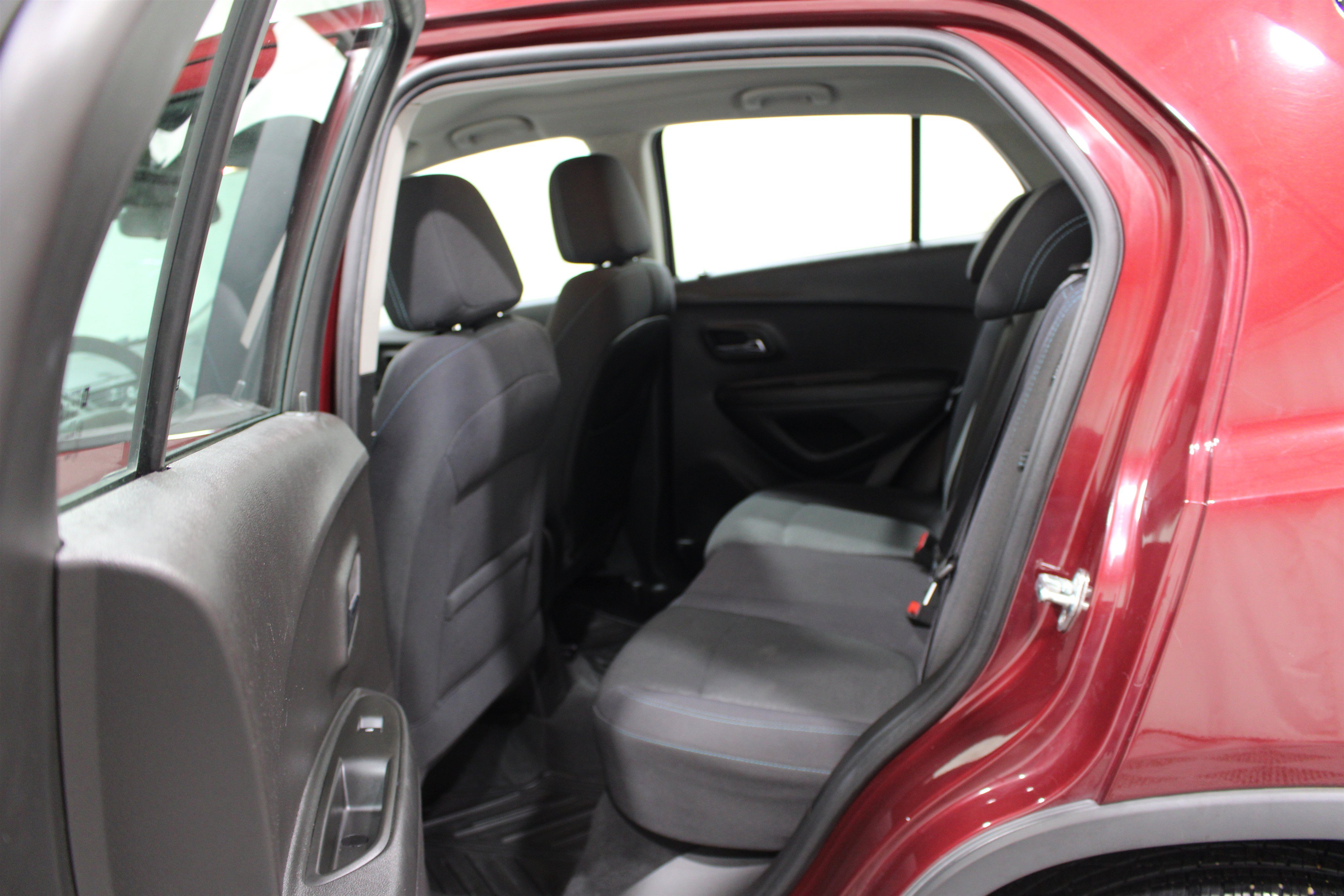 Used 2016 Chevrolet Trax LS FWD image 18