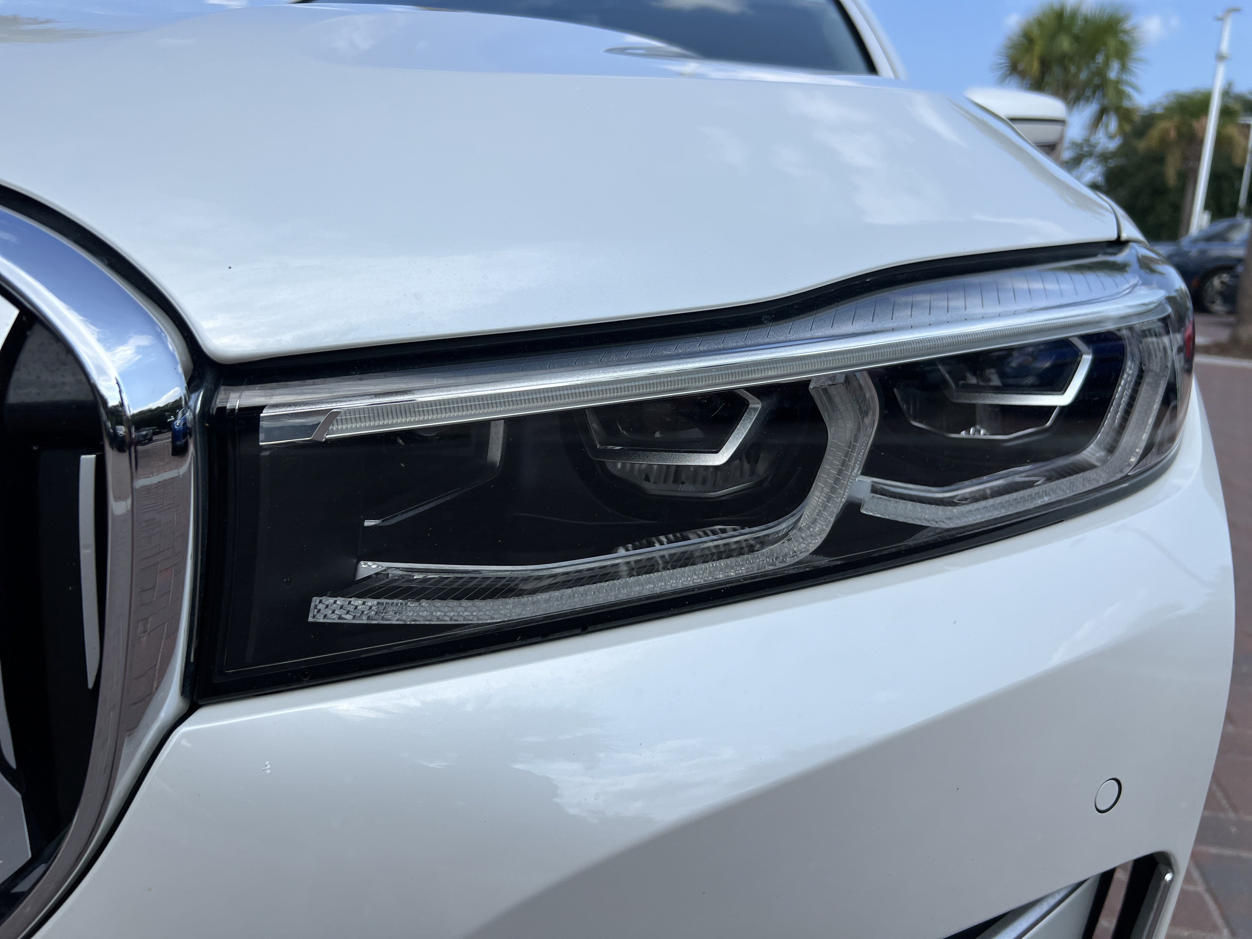 Used 2020 BMW 740i w/ Premium Package RWD image 6