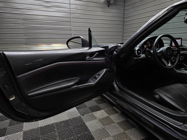 Used 2019 MAZDA MX-5 Miata RF Grand Touring w/ GT-S Package RWD image 26