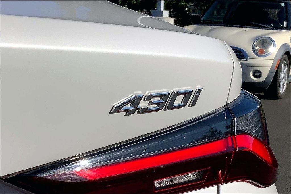Used 2021 BMW 430i Coupe w/ Convenience Package RWD image 8