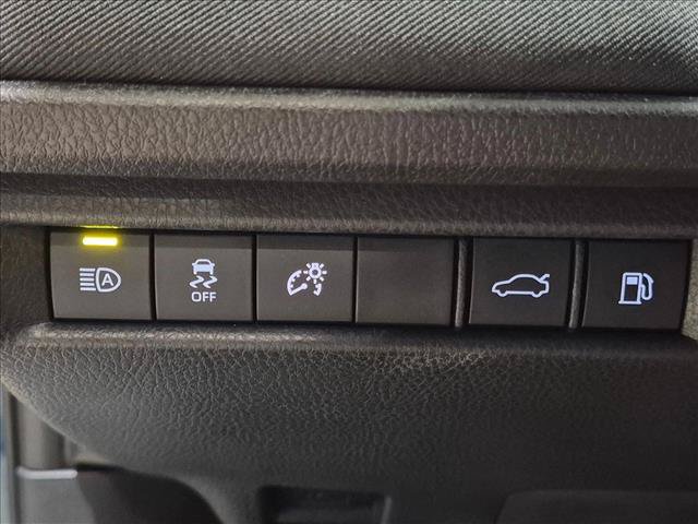 Used 2025 Toyota Camry LE FWD image 13