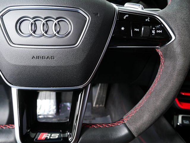 Used 2023 Audi RS e-tron GT image 11