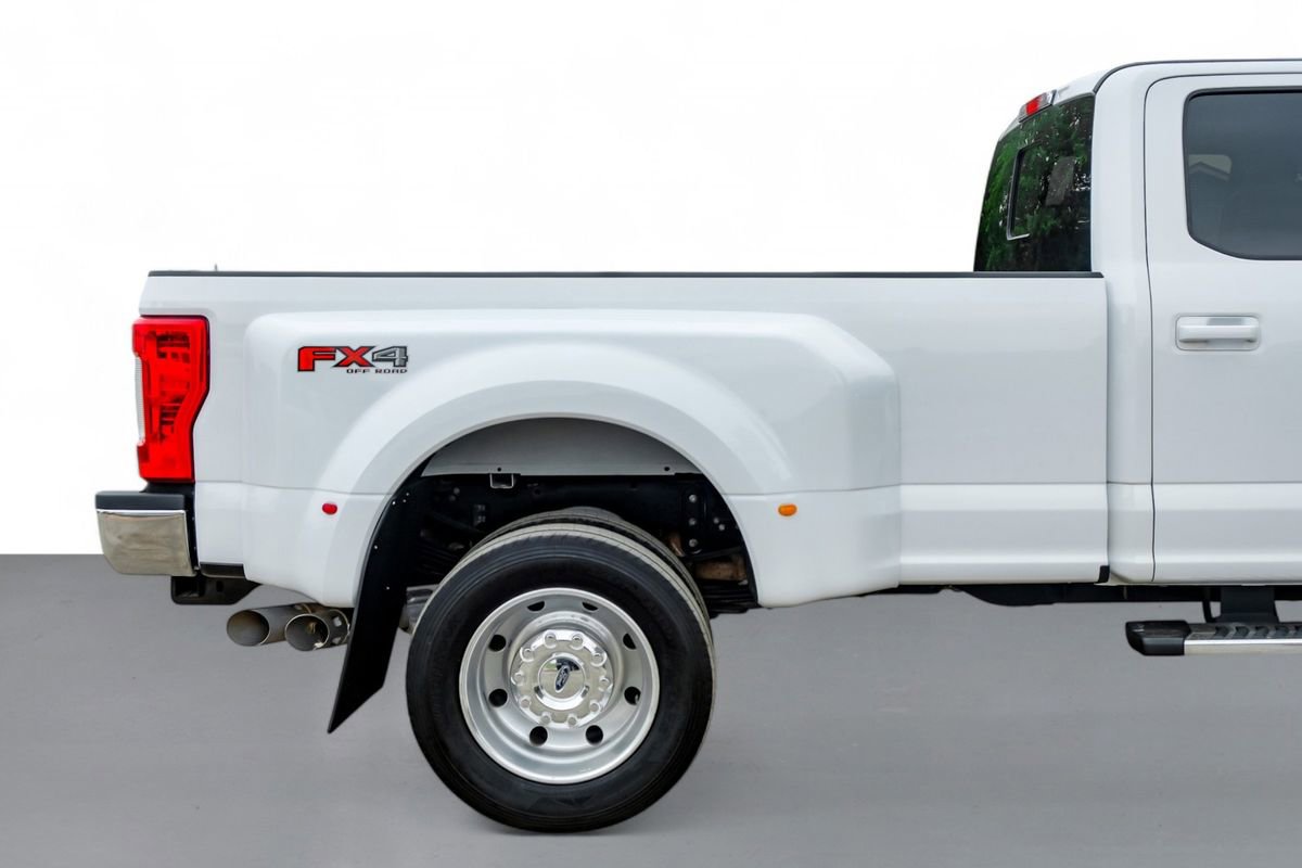 Used 2019 Ford F450 Lariat w/ Lariat Value Package AWD/4WD image 6