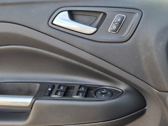 Used 2016 Ford Escape SE w/ Equipment Group 201A AWD/4WD image 28