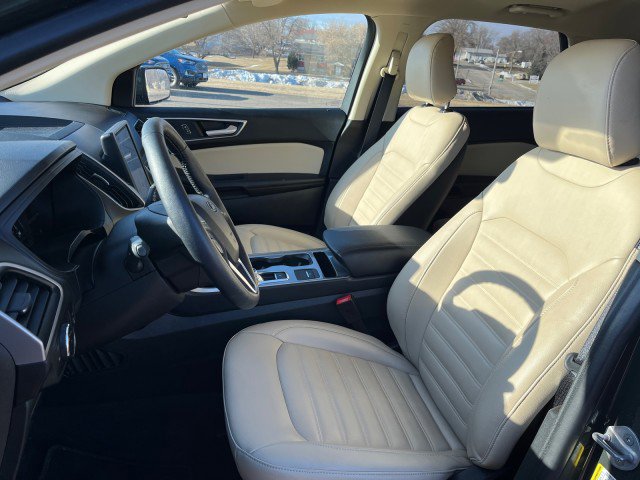 Used 2024 Ford Edge SEL w/ Convenience Package image 11