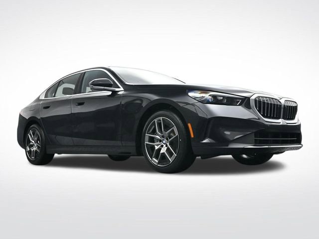 New 2026 BMW 540i xDrive w/ Premium Package AWD/4WD image 32