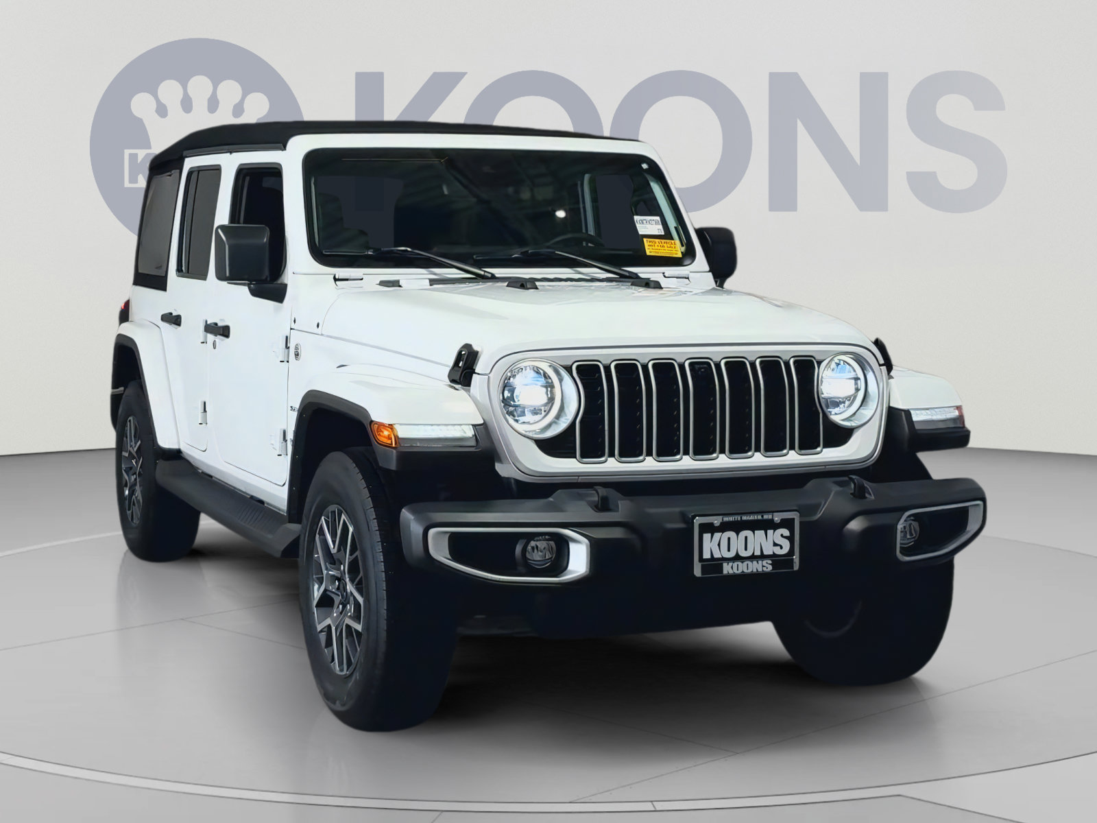 Used 2024 Jeep Wrangler Unlimited Sahara w/ Technology Group AWD/4WD image 2