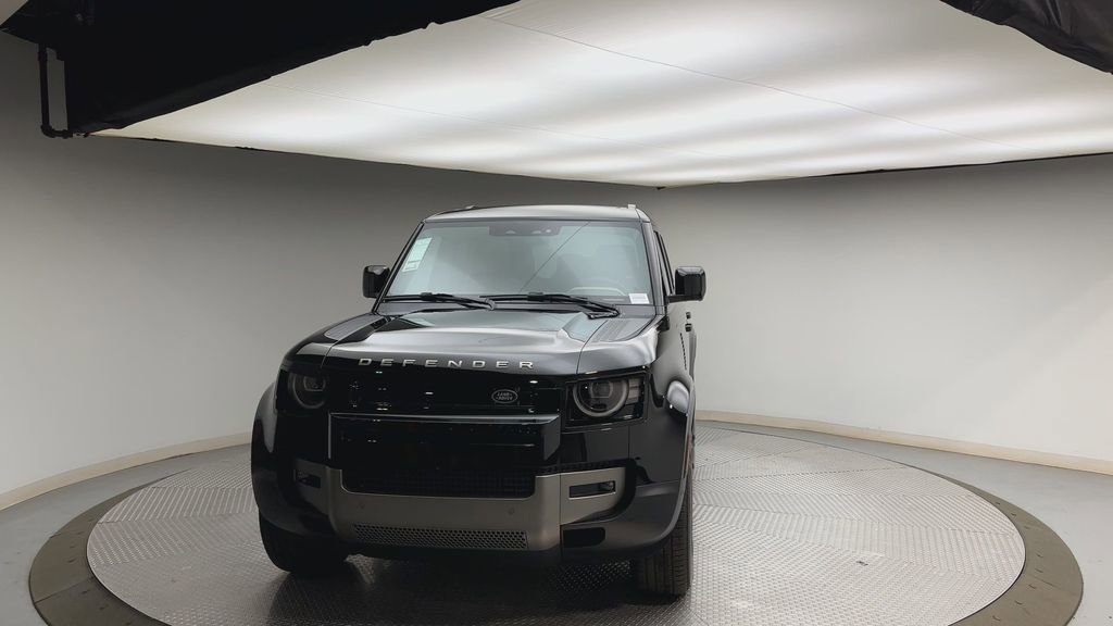 New 2026 Land Rover Defender 110 S AWD/4WD image 7