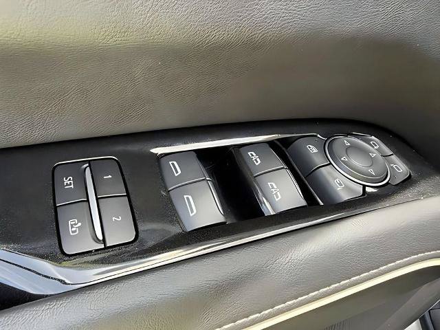 Used 2022 Cadillac Escalade Premium Luxury AWD/4WD image 15