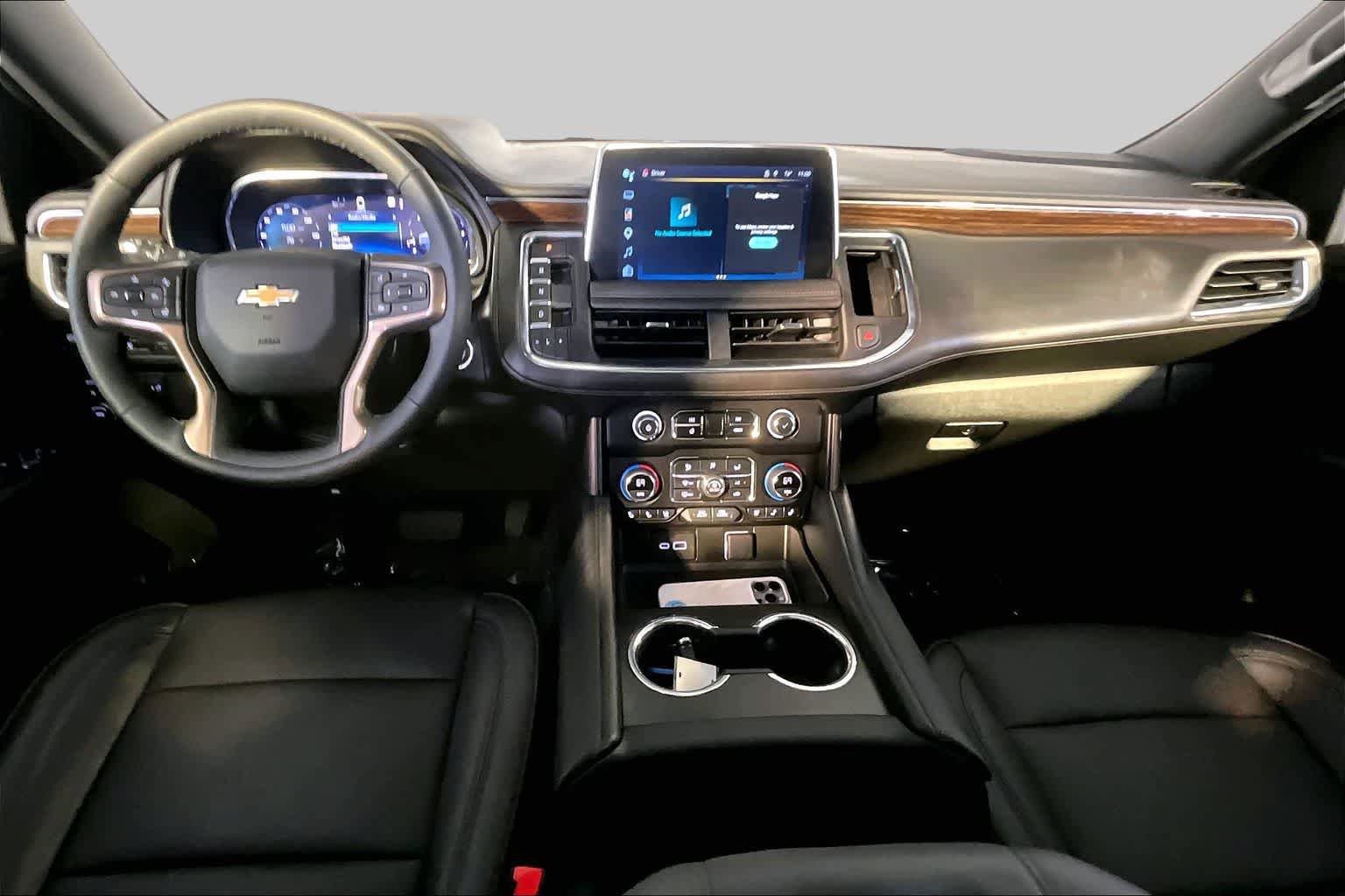 Used 2023 Chevrolet Tahoe High Country w/ Premium Package 2 AWD/4WD image 16