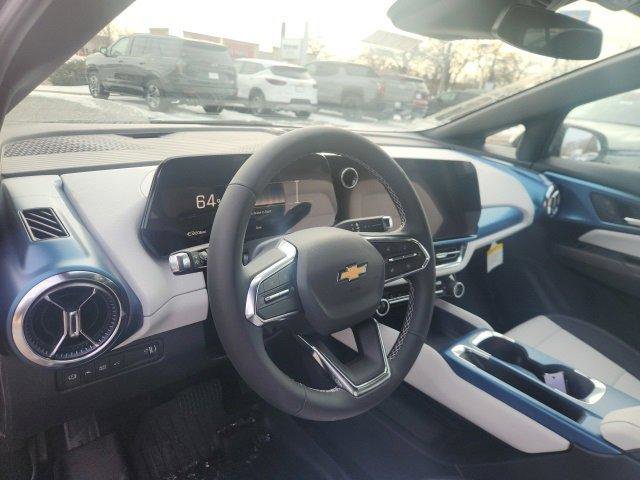 New 2026 Chevrolet Equinox EV LT image 11