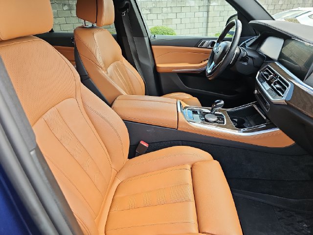 Used 2022 BMW X5 xDrive40i AWD/4WD image 10