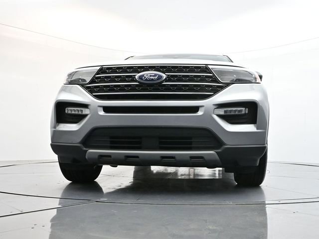 Used 2023 Ford Explorer XLT w/ Equipment Group 202A image 27