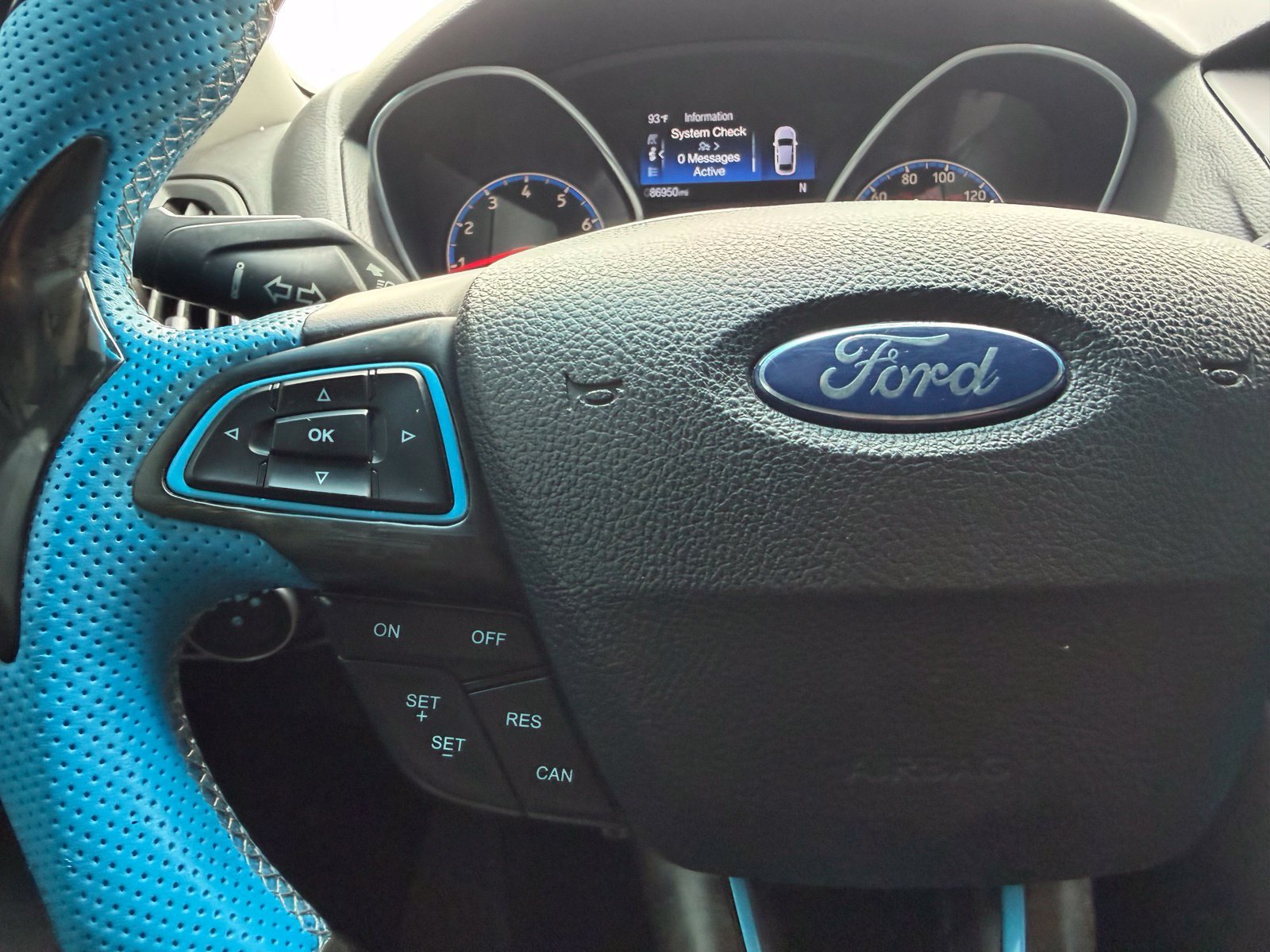 Used 2017 Ford Focus RS AWD/4WD image 15