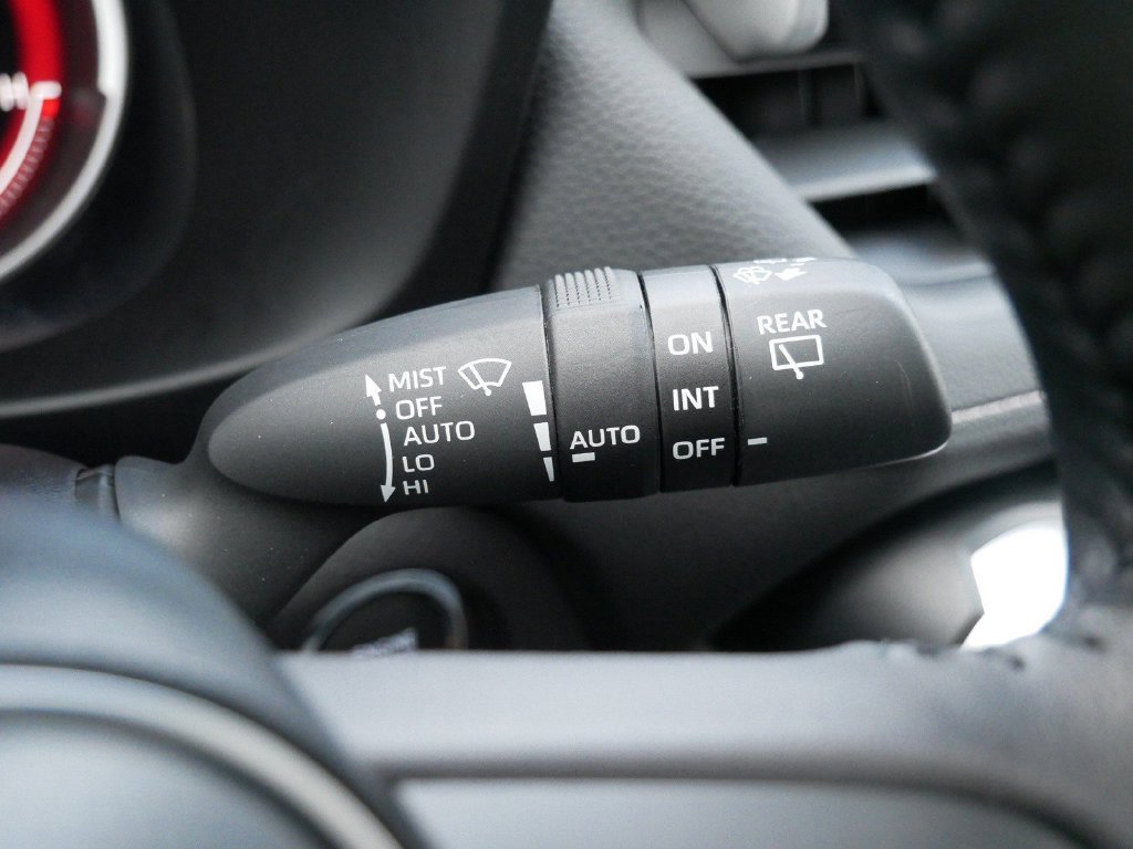 Used 2025 Toyota RAV4 XLE Premium w/ Weather Package AWD/4WD image 27