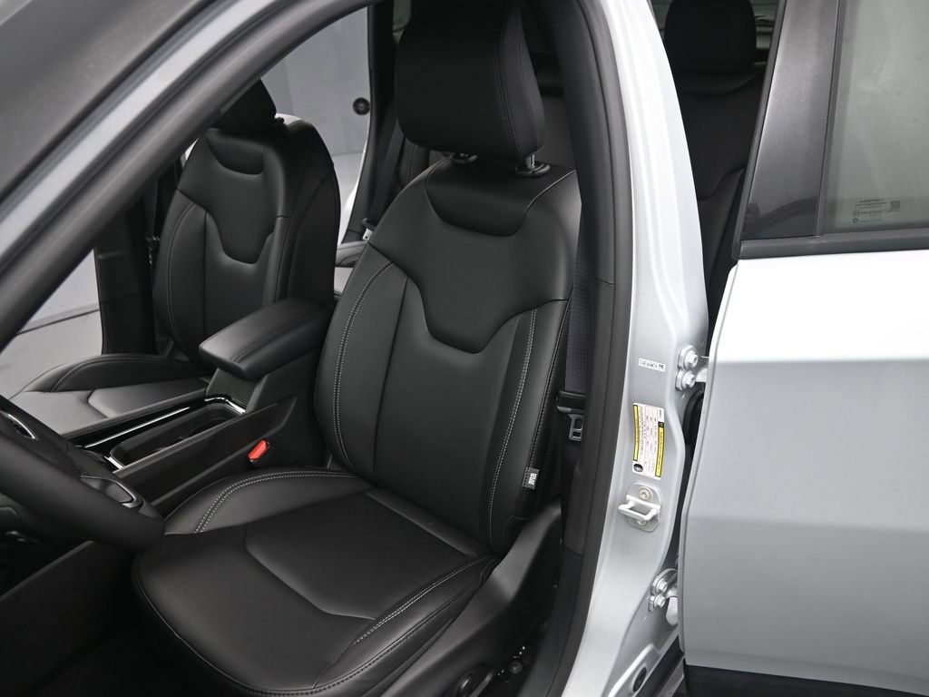 New 2026 Jeep Compass Limited image 11