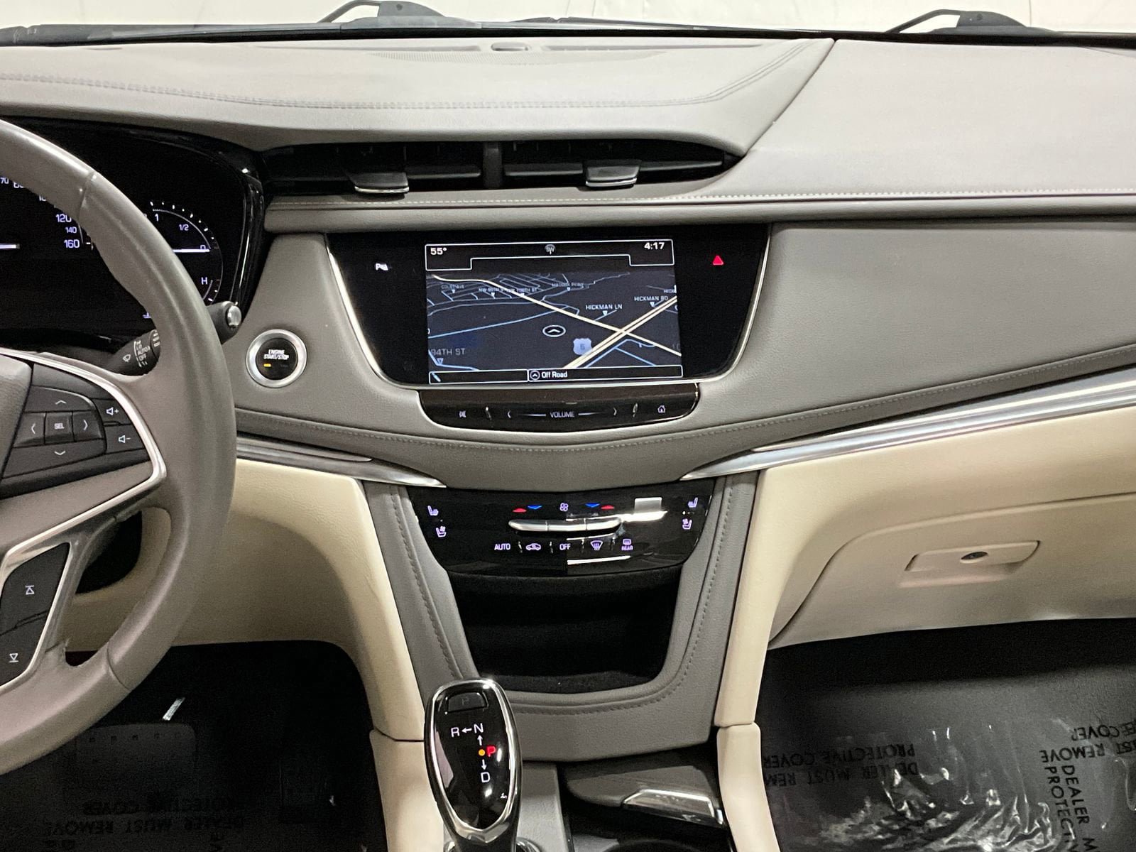 Used 2017 Cadillac XT5 Premium Luxury AWD/4WD image 7