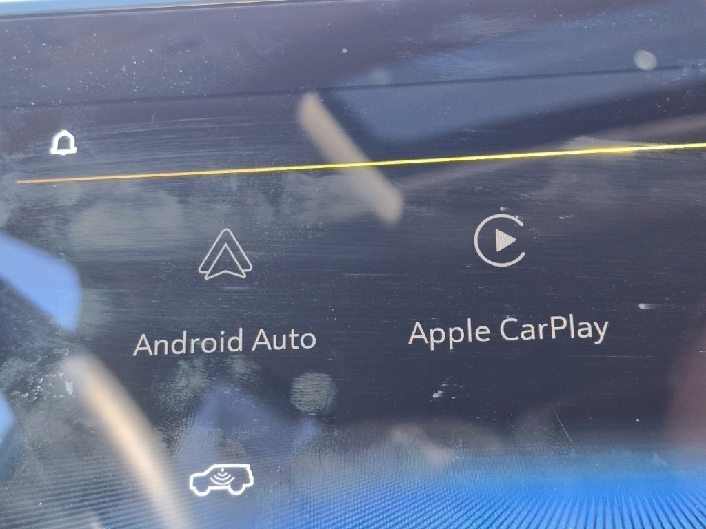 Used 2025 Chevrolet Trax ACTIV w/ Sunroof Package image 4