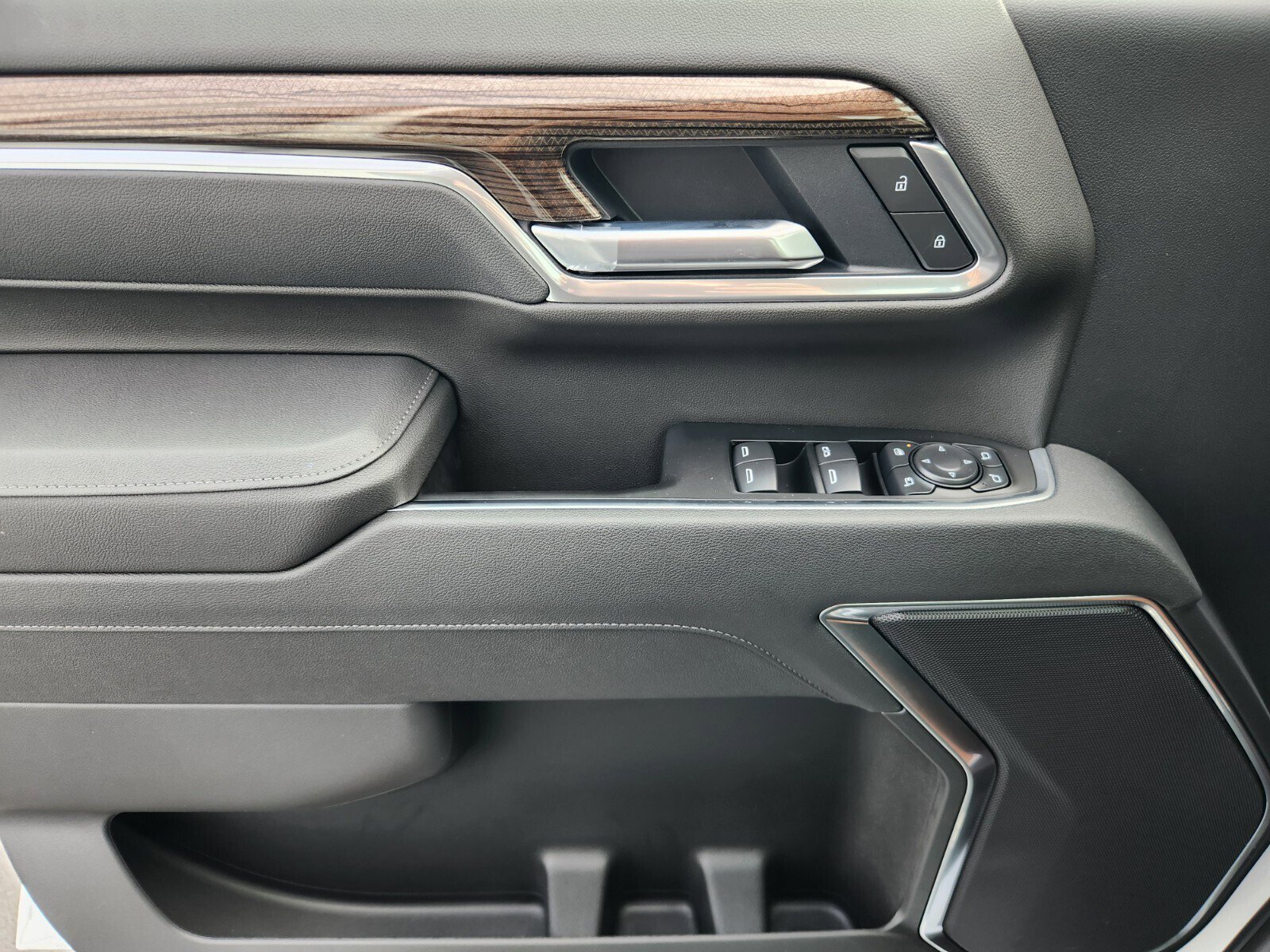 New 2026 Chevrolet Silverado 2500 LT w/ Trail Boss Package image 13